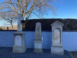 Steles remarquables cimetiere